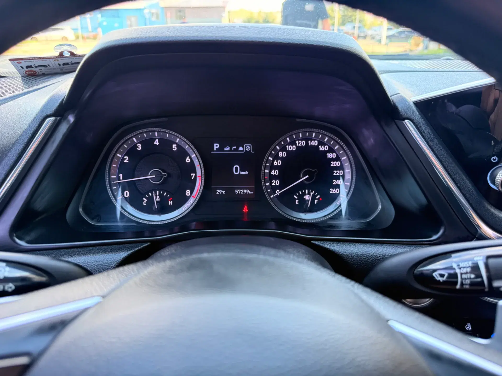 Car image 9
