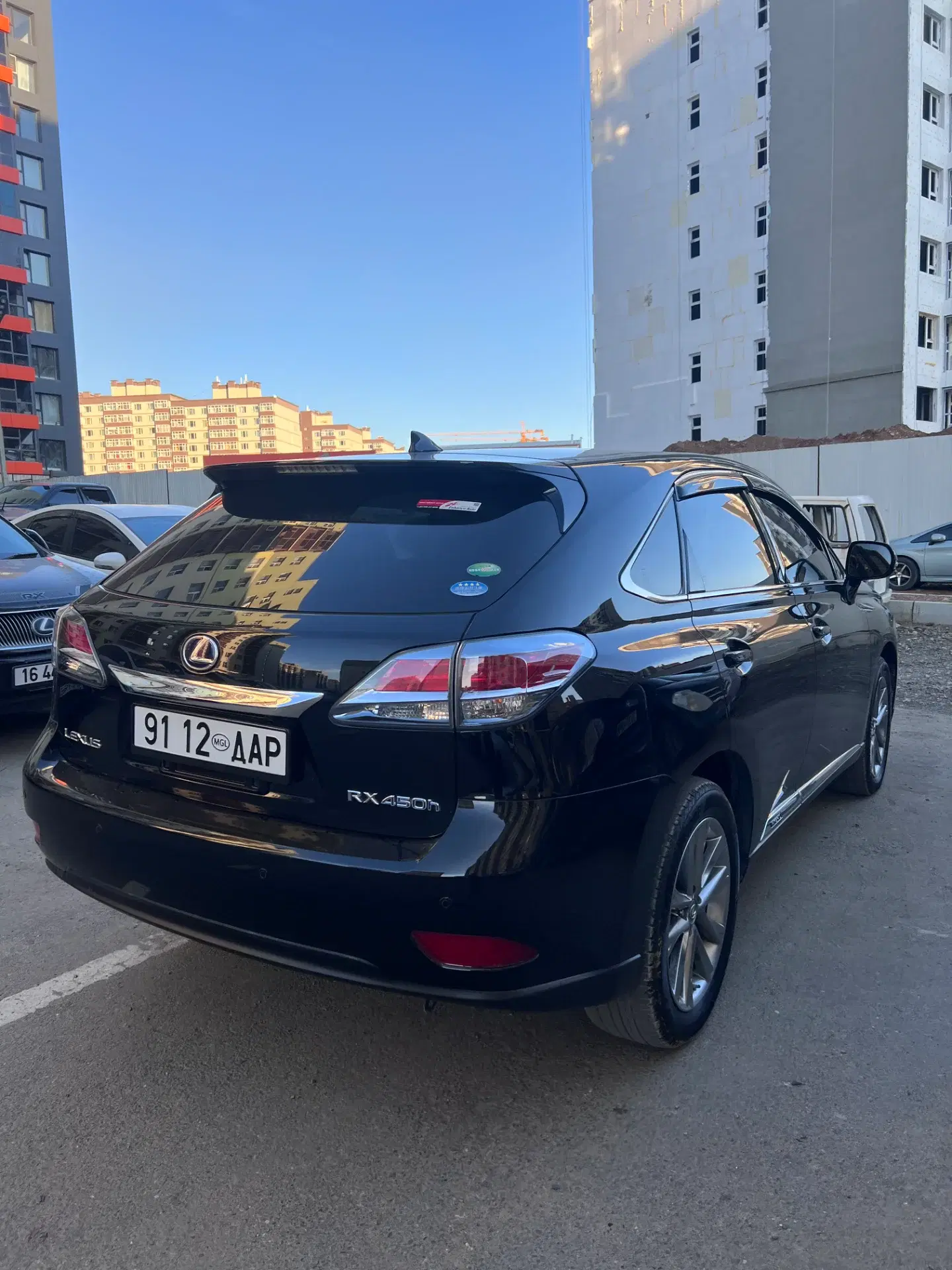 Car image 3