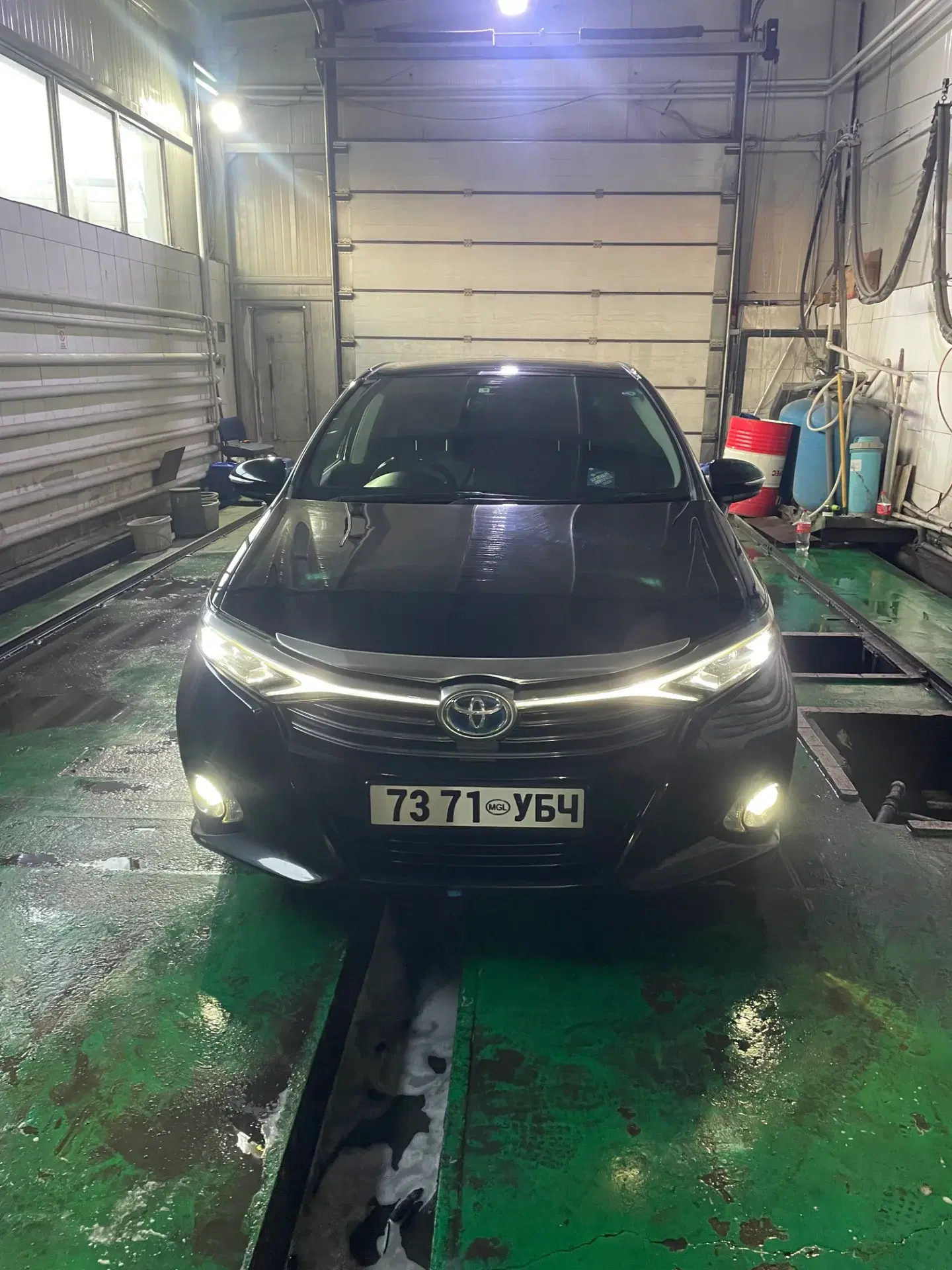 Car image 3