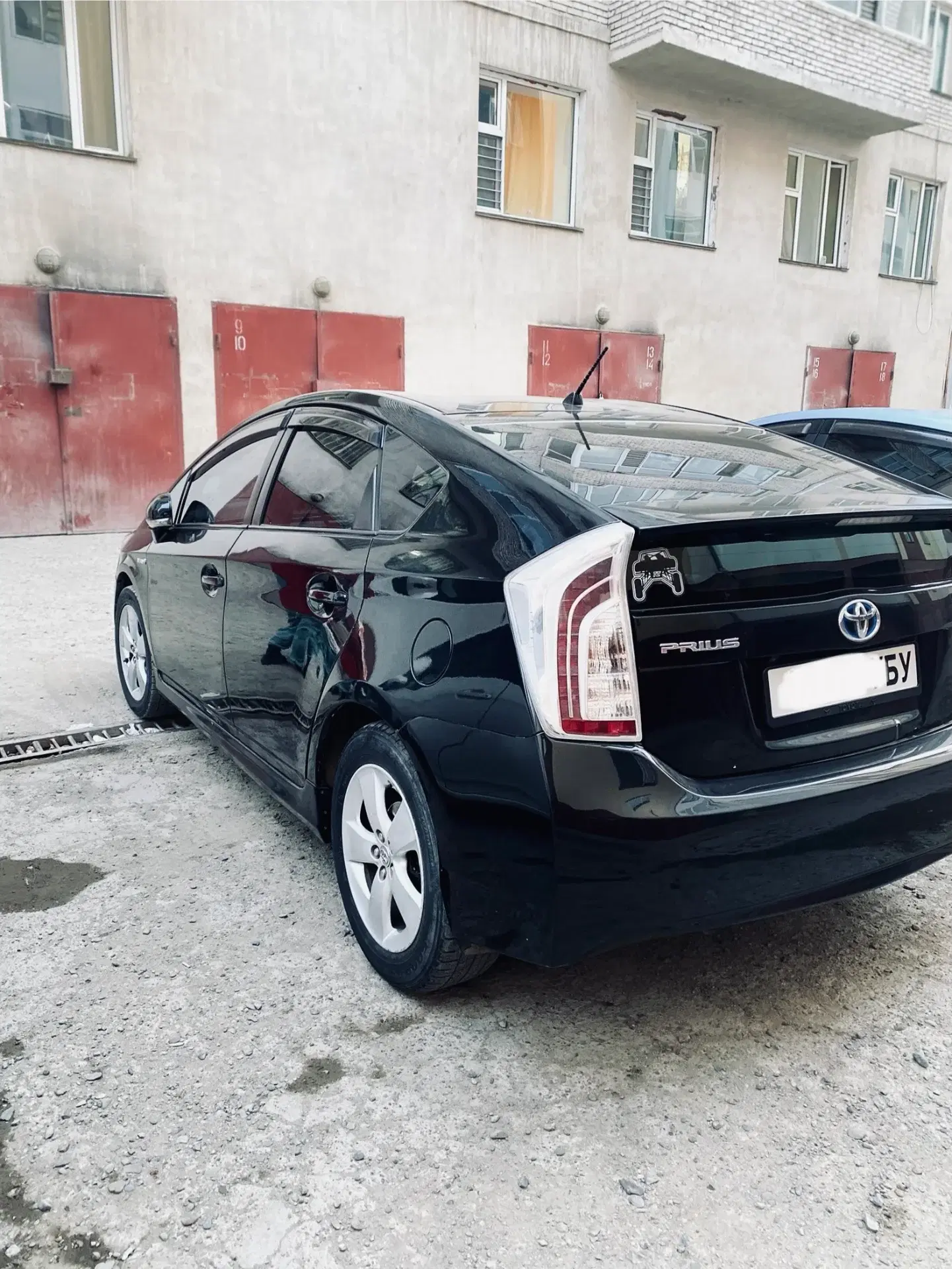 Car image 6