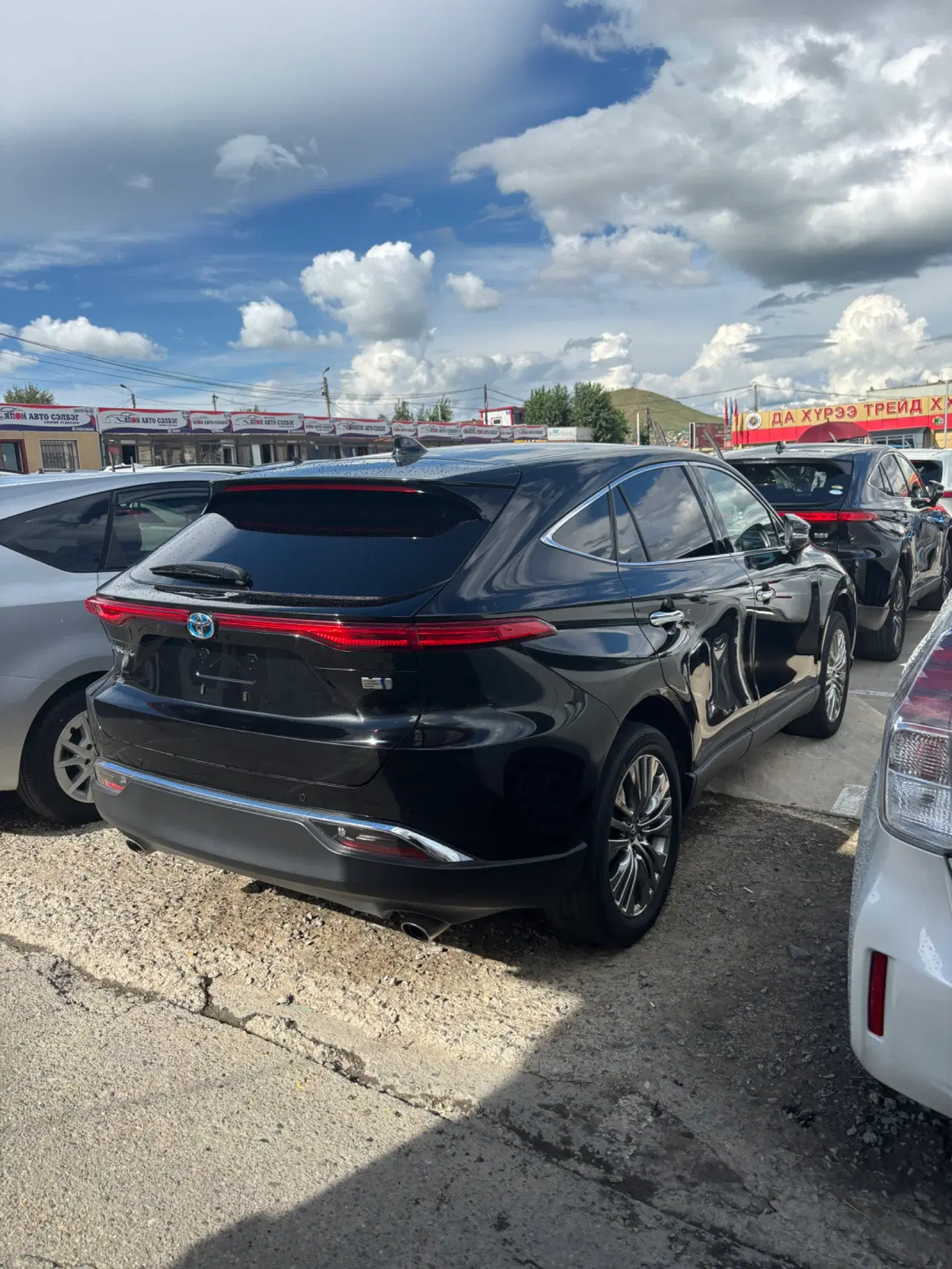 Car image 6