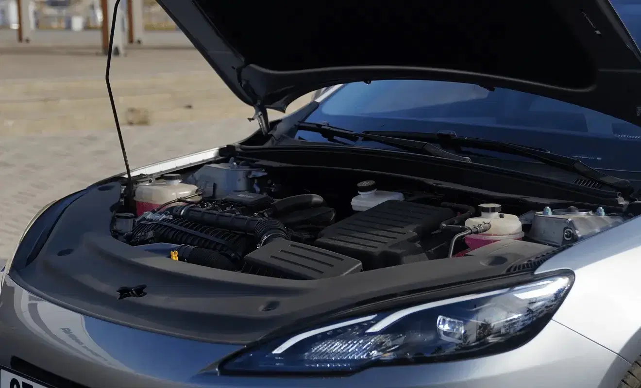 Car image 11